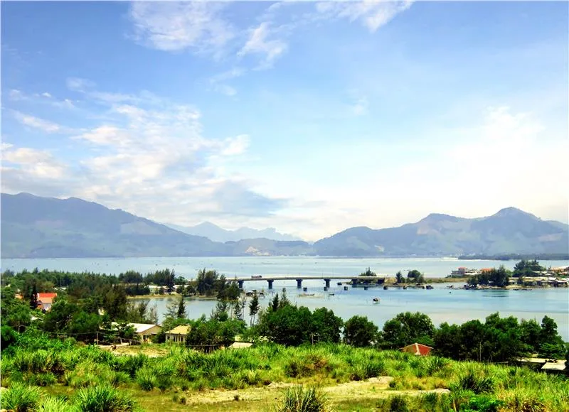 Senery in Lang Co. Hue Senery in Lang Co. Hue